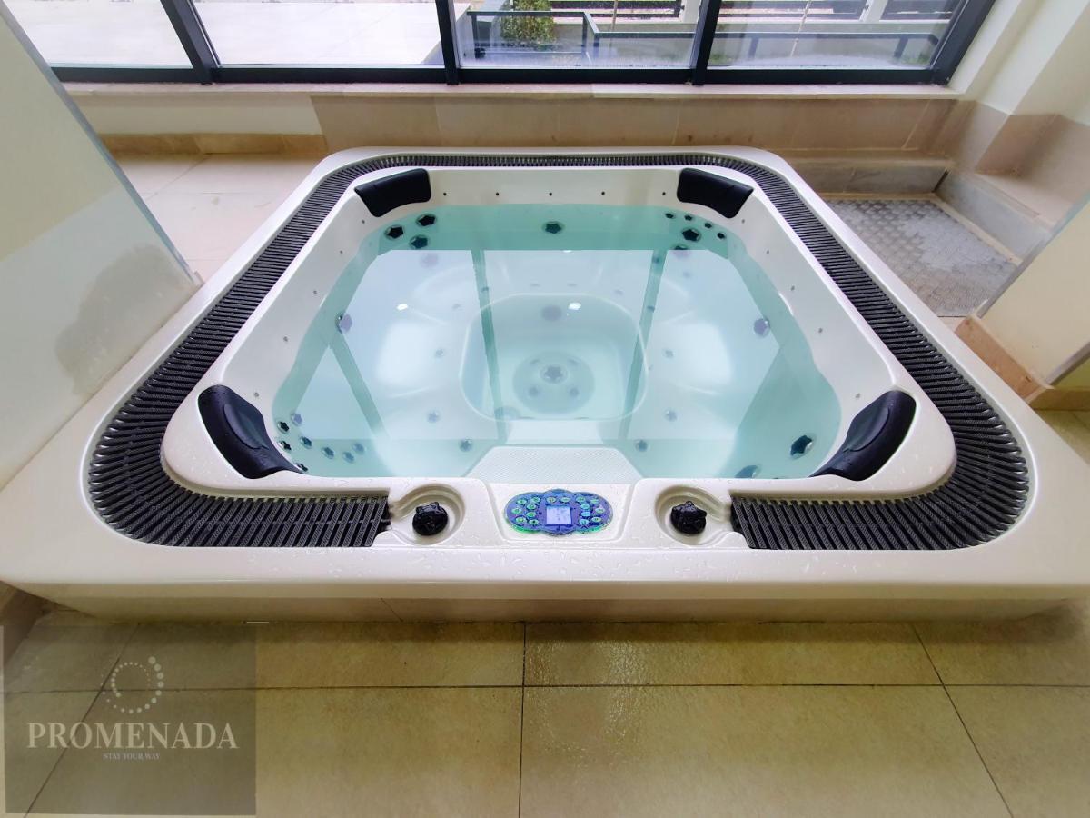 Sunrise Aparthotel Pool & Spa Mamaia Nord Navodari Dış mekan fotoğraf