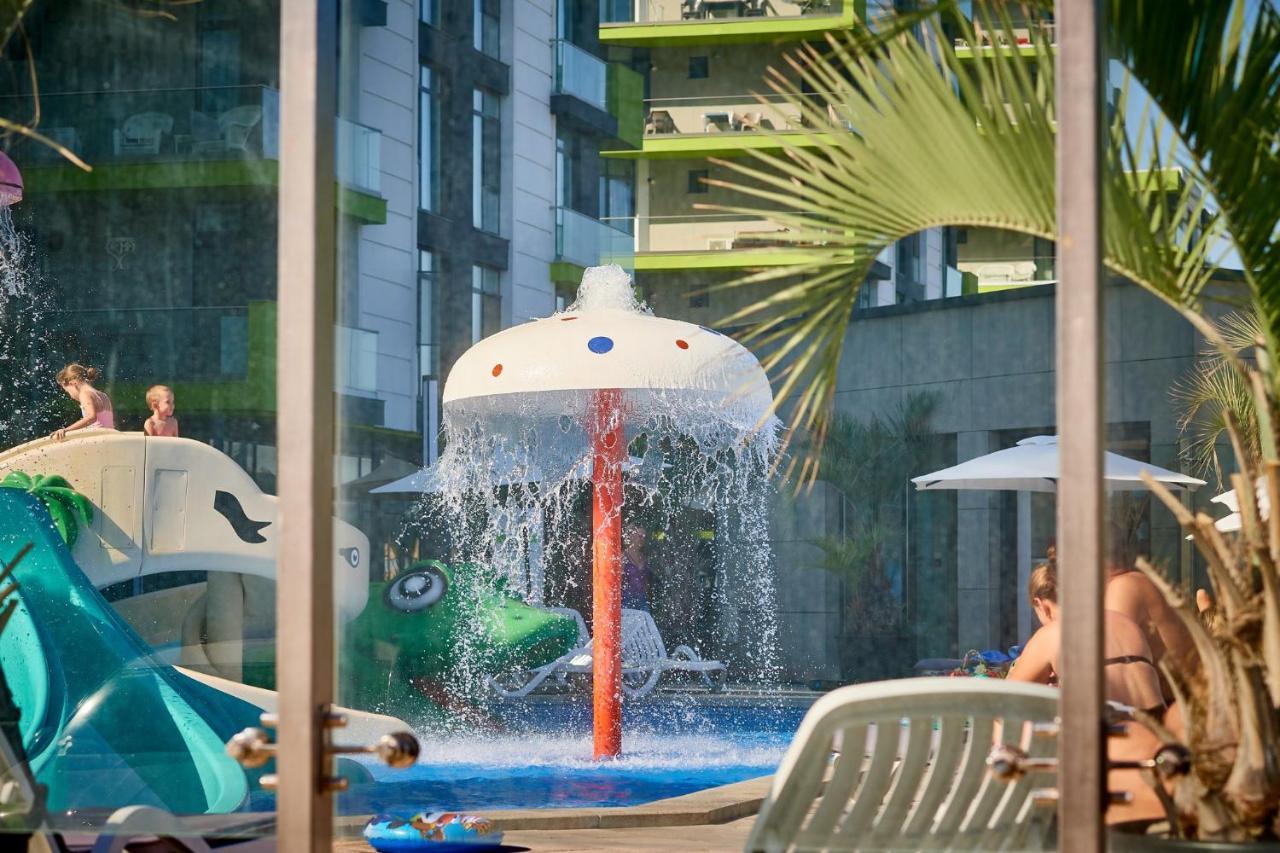Sunrise Aparthotel Pool & Spa Mamaia Nord Navodari Dış mekan fotoğraf